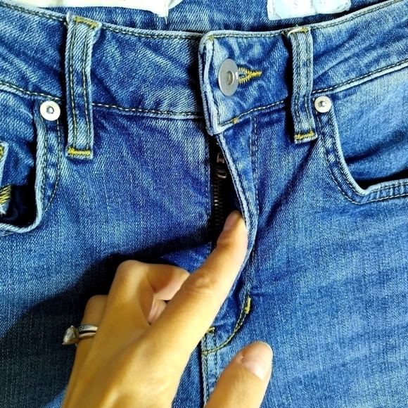 Anthropologie Pilcro High-Rise Cropped Flare Jeans sz 27 - Picture 6 of 10